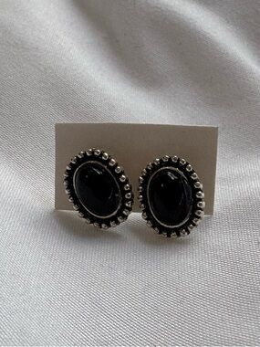 Classic Black Stone Oval Earrings - Unbranded